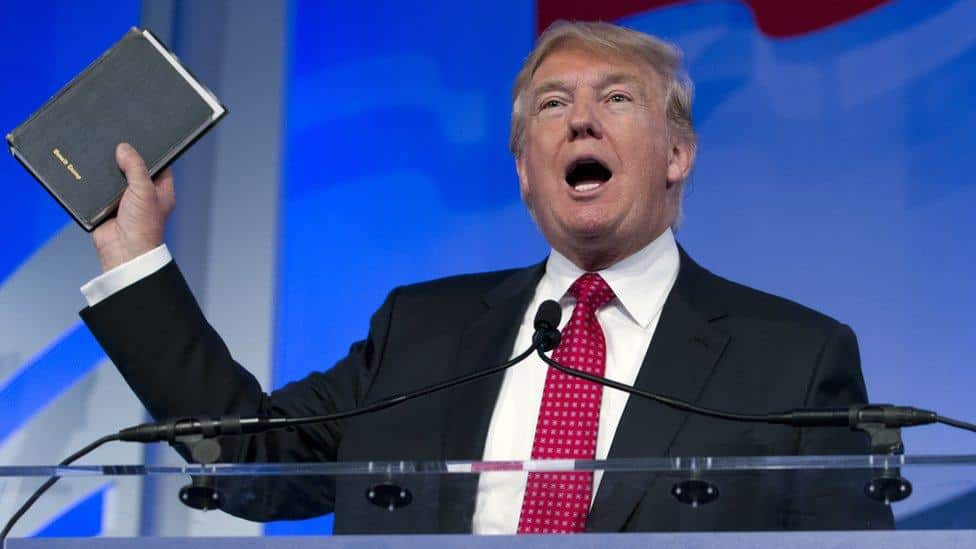 _85799425_gop2016trump_logi-1